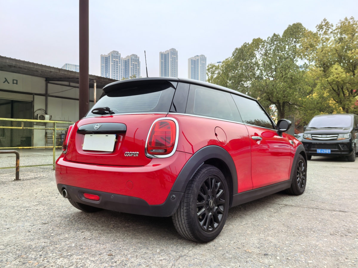 MINI MINI  2019款 1.5T COOPER 經(jīng)典派圖片