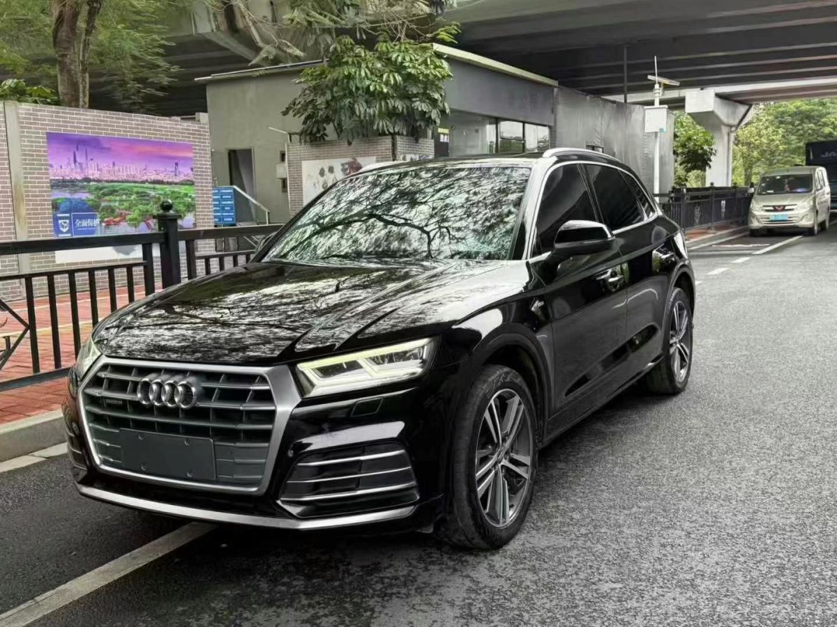 奧迪 Sport 奧迪RS Q8  2021款 RS Q8 4.0T圖片