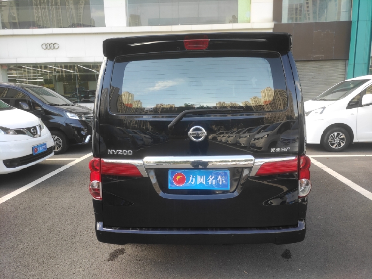 2013年3月日產(chǎn) NV200  2012款 1.6L 232座 尊雅型