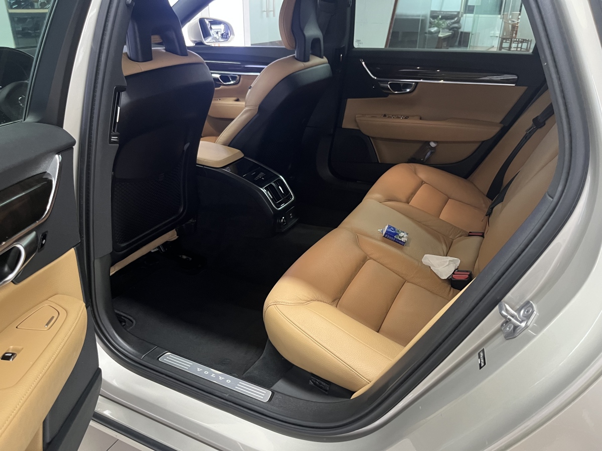 沃爾沃 S90  2018款 T4 智遠(yuǎn)版圖片