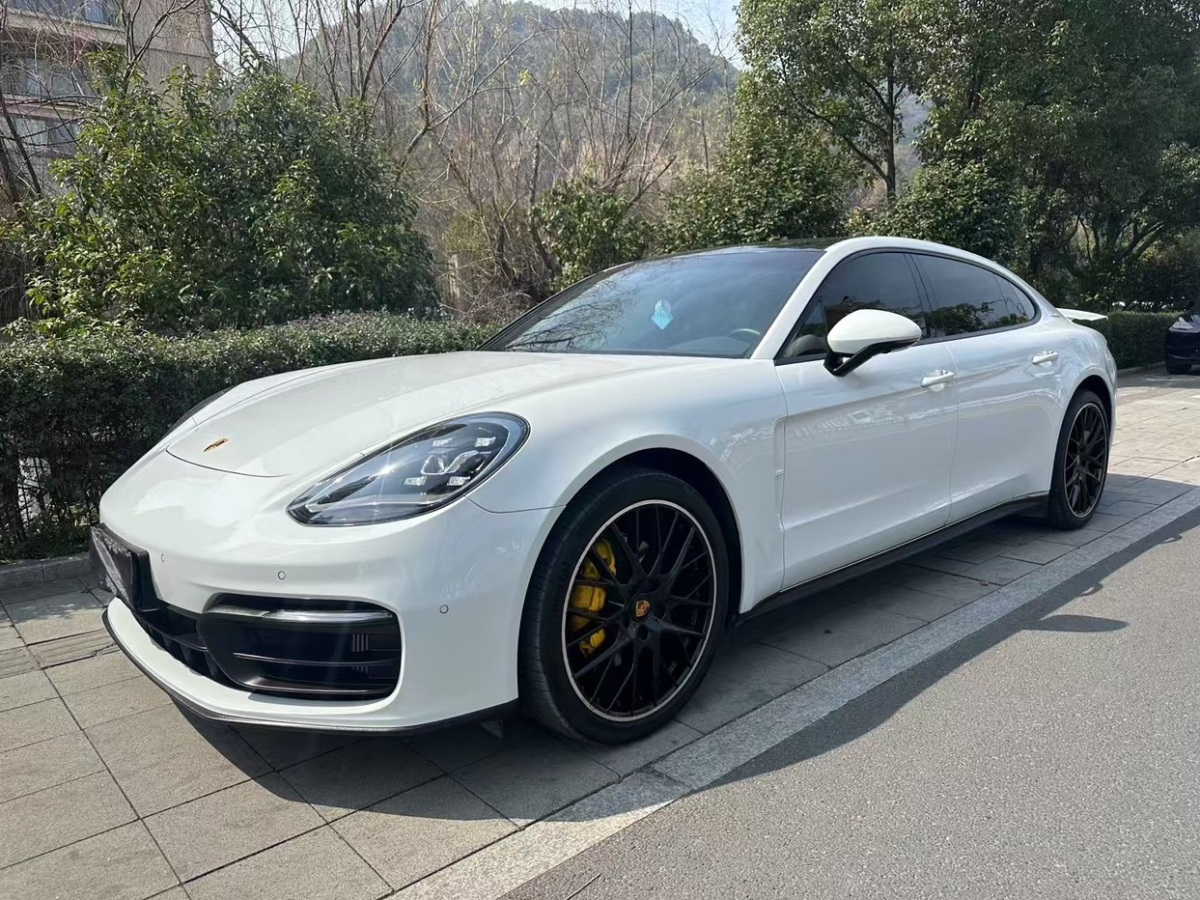 2023年2月保時(shí)捷 Panamera  2023款 Panamera 行政加長(zhǎng)版 2.9T