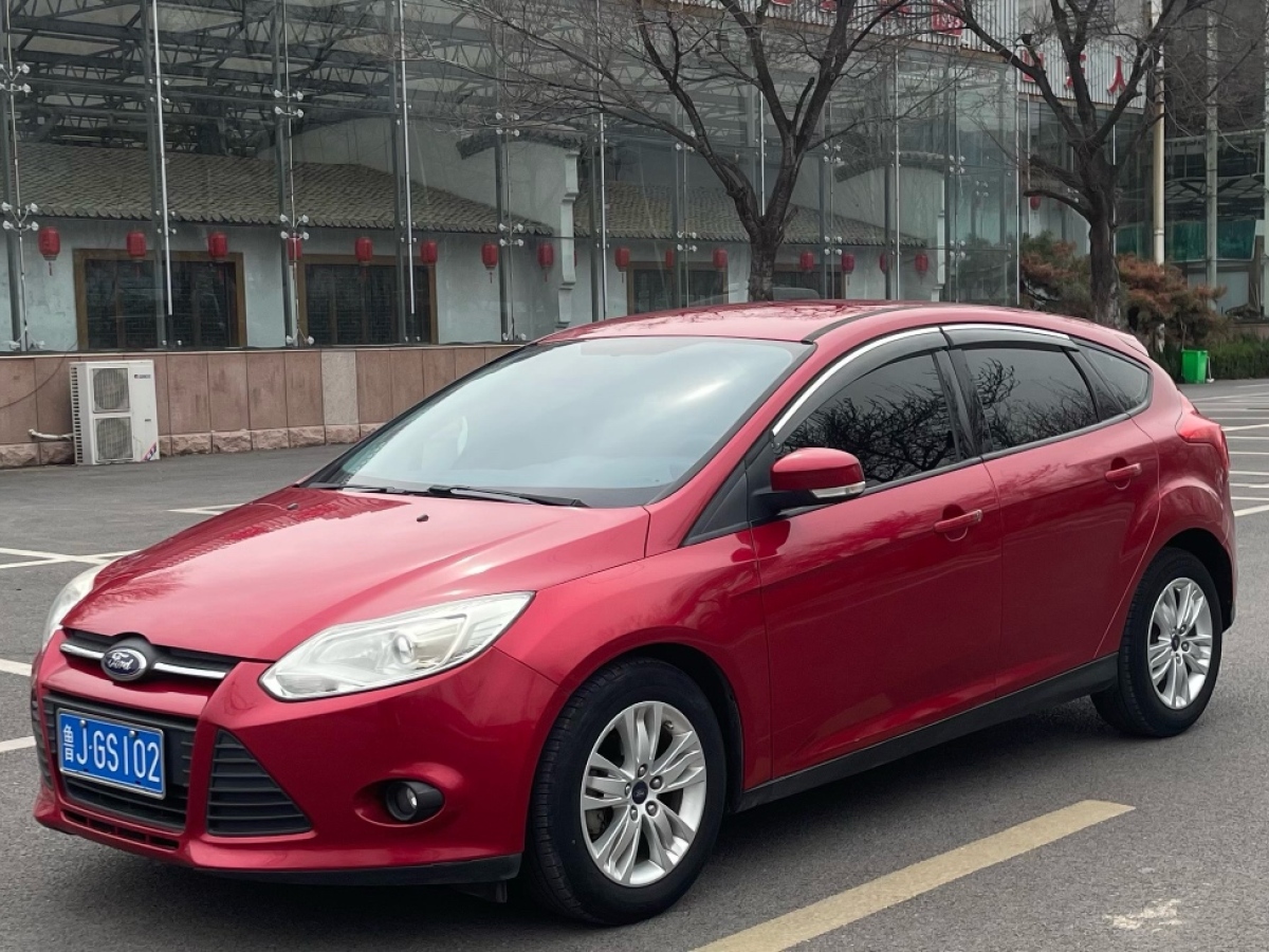 福特 福克斯  2012款 两厢 1.6L 手动舒适型图片