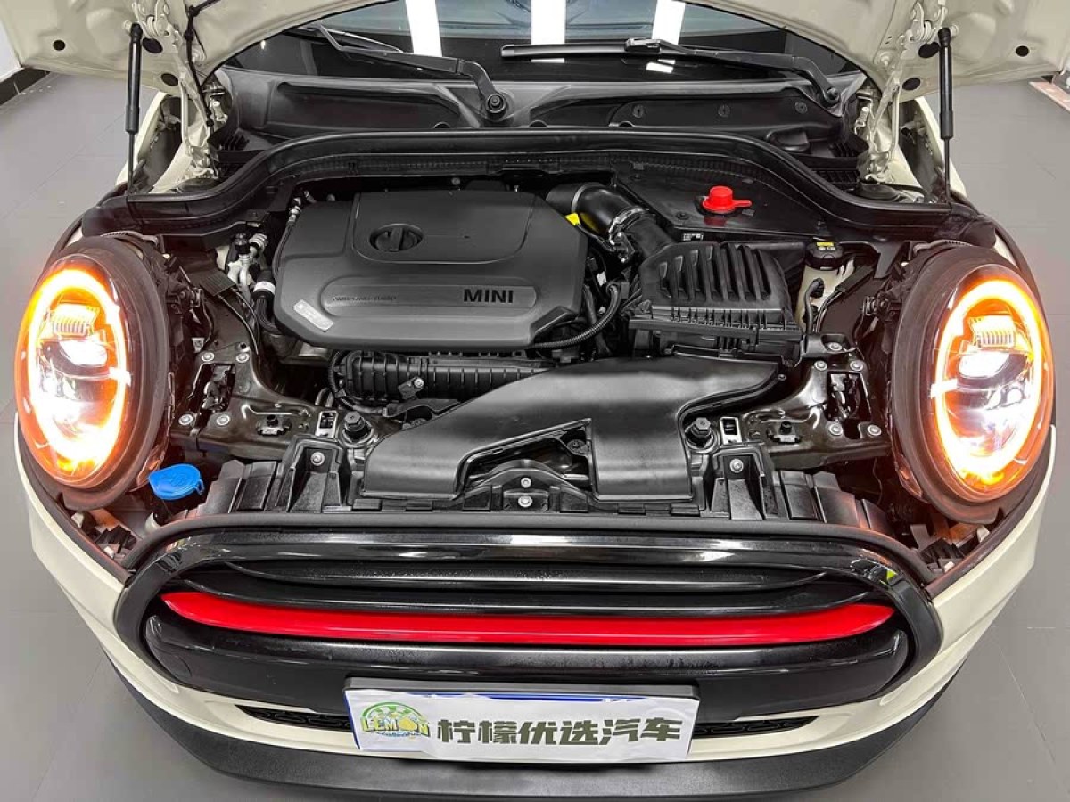 MINI MINI  2020款 1.5T COOPER 藝術(shù)家圖片