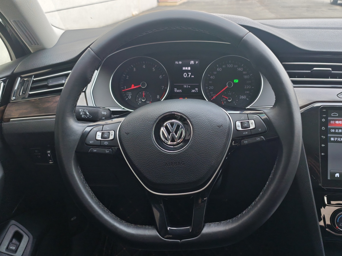 大眾 邁騰  2019款  330TSI DSG 領(lǐng)先型 國VI圖片