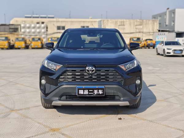 丰田 RAV4荣放  2021款 2.0L CVT两驱风尚版