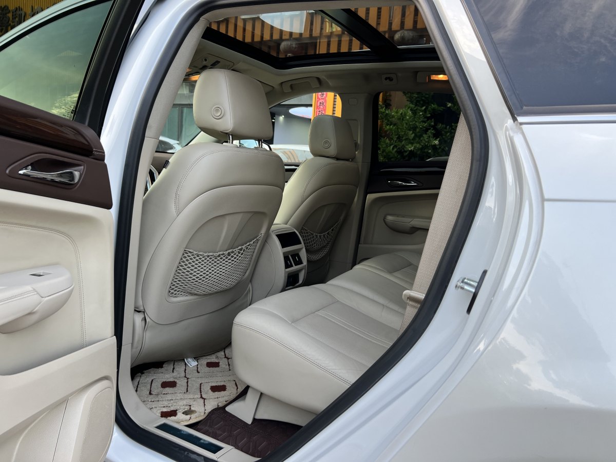 凱迪拉克 SRX  2011款 3.0L 豪華型圖片