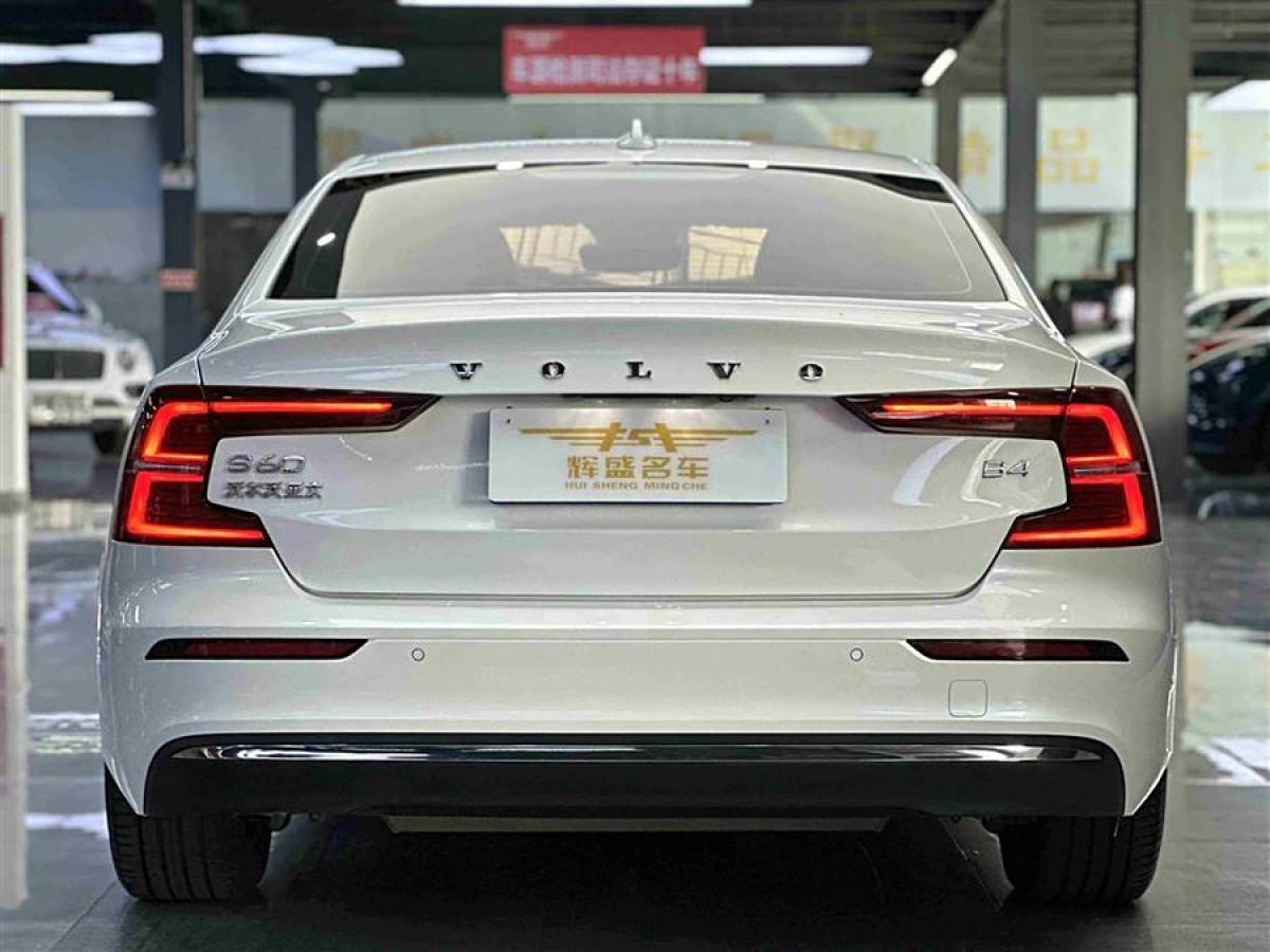 沃爾沃 S60L  2023款 B4 智逸豪華版圖片