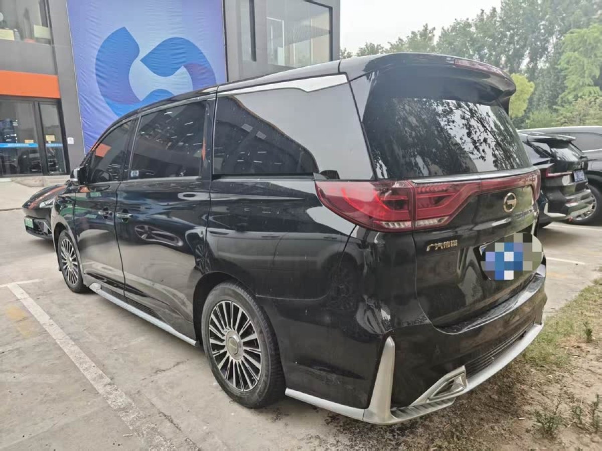 廣汽傳祺 M8  2021款 大師系列 390T 四座御尊版圖片