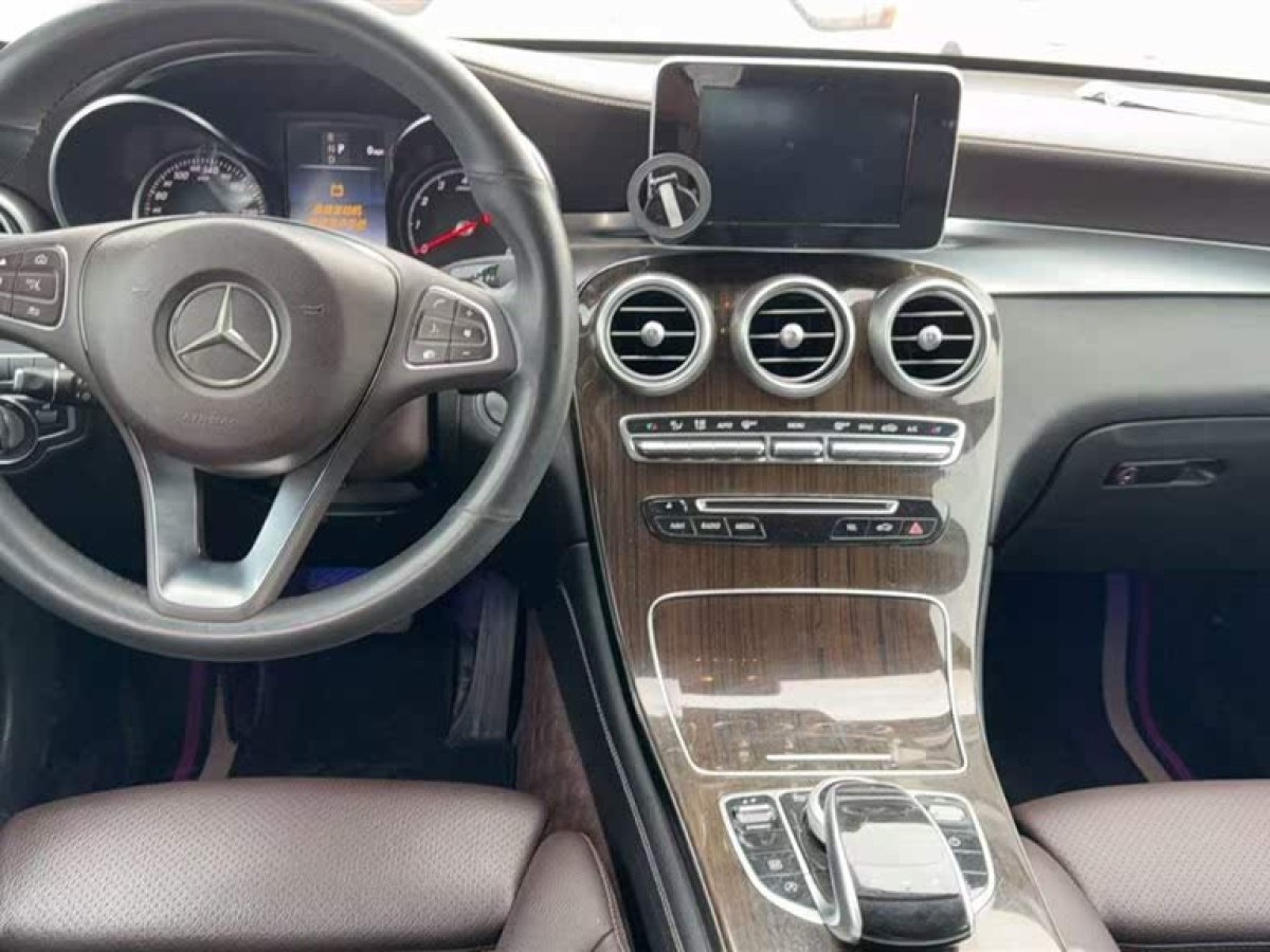 奔馳 奔馳GLC  2018款 改款 GLC 260 4MATIC 豪華型圖片