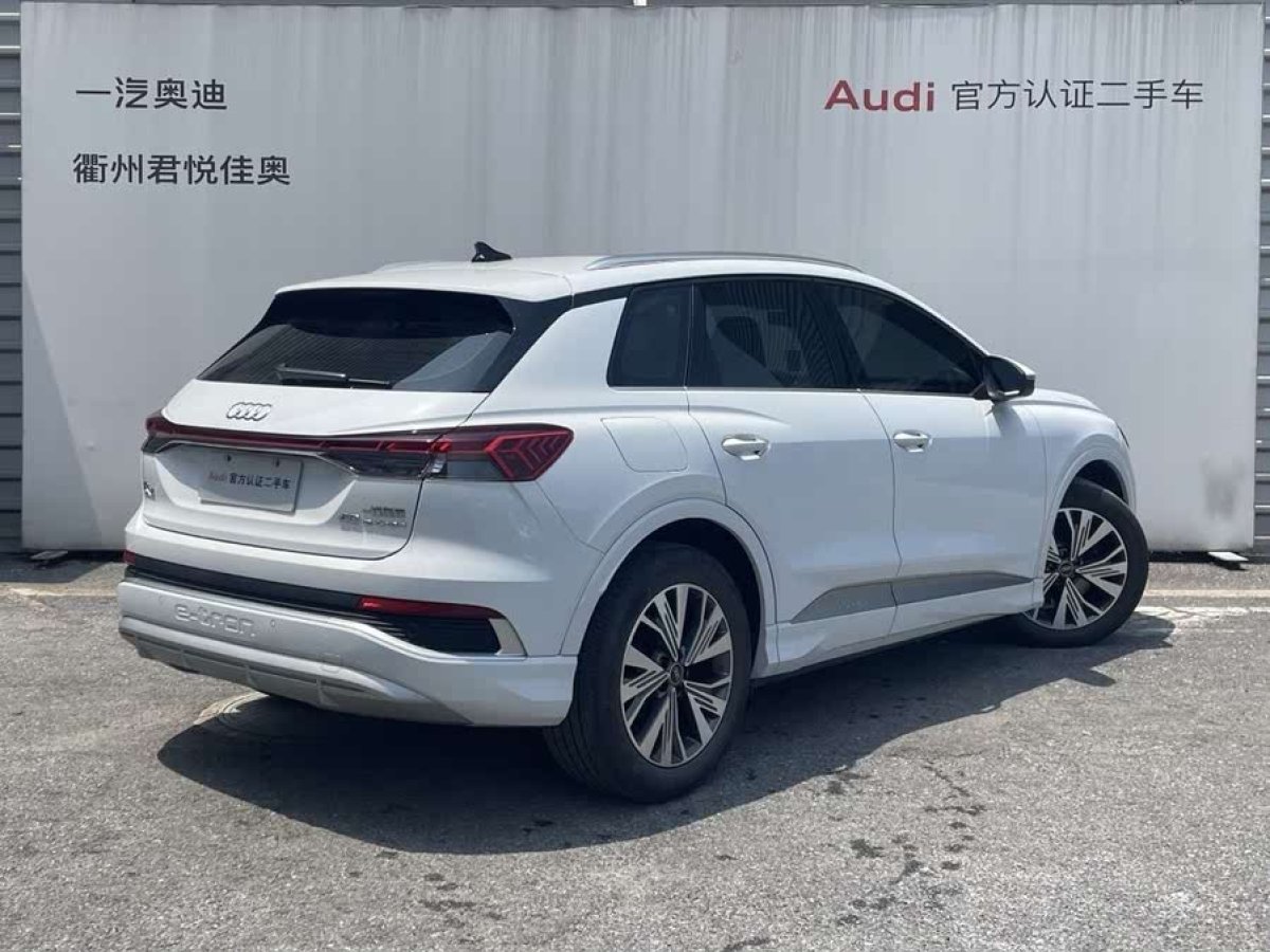 奧迪 奧迪Q4 e-tron  2024款 40 e-tron 創(chuàng)行版圖片