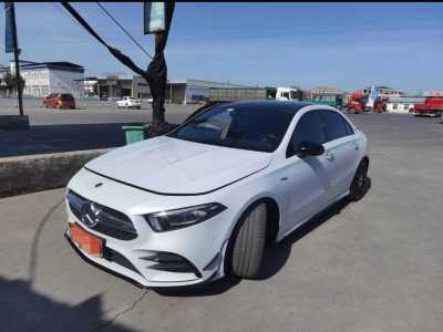 2021年1月 奔馳 奔馳A級(jí)AMG AMG A 35 4MATIC圖片