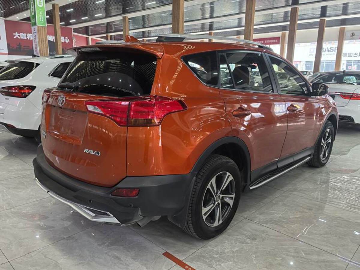 豐田 RAV4榮放  2015款 2.0L CVT兩驅(qū)風(fēng)尚版圖片