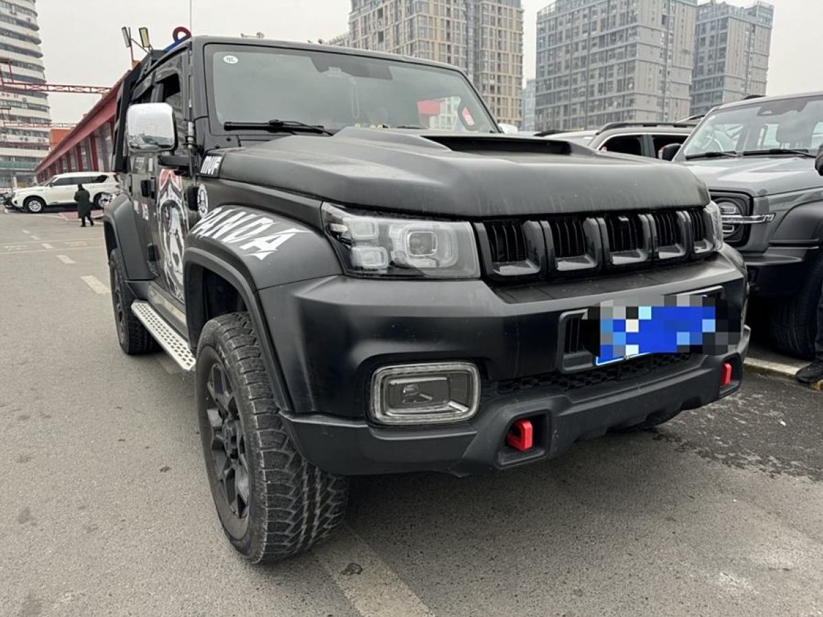 北京 BJ40  2021款 2.0D 自动四驱刀锋英雄版侠客型图片