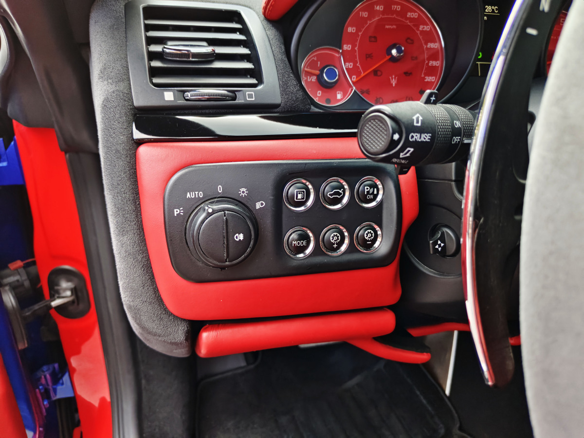 2015年10月玛莎拉蒂 GranTurismo  2013款 4.7L Sport Automatic