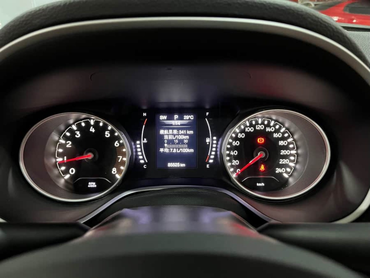 Jeep 指南者  2019款  220T 自動(dòng)悅享版圖片