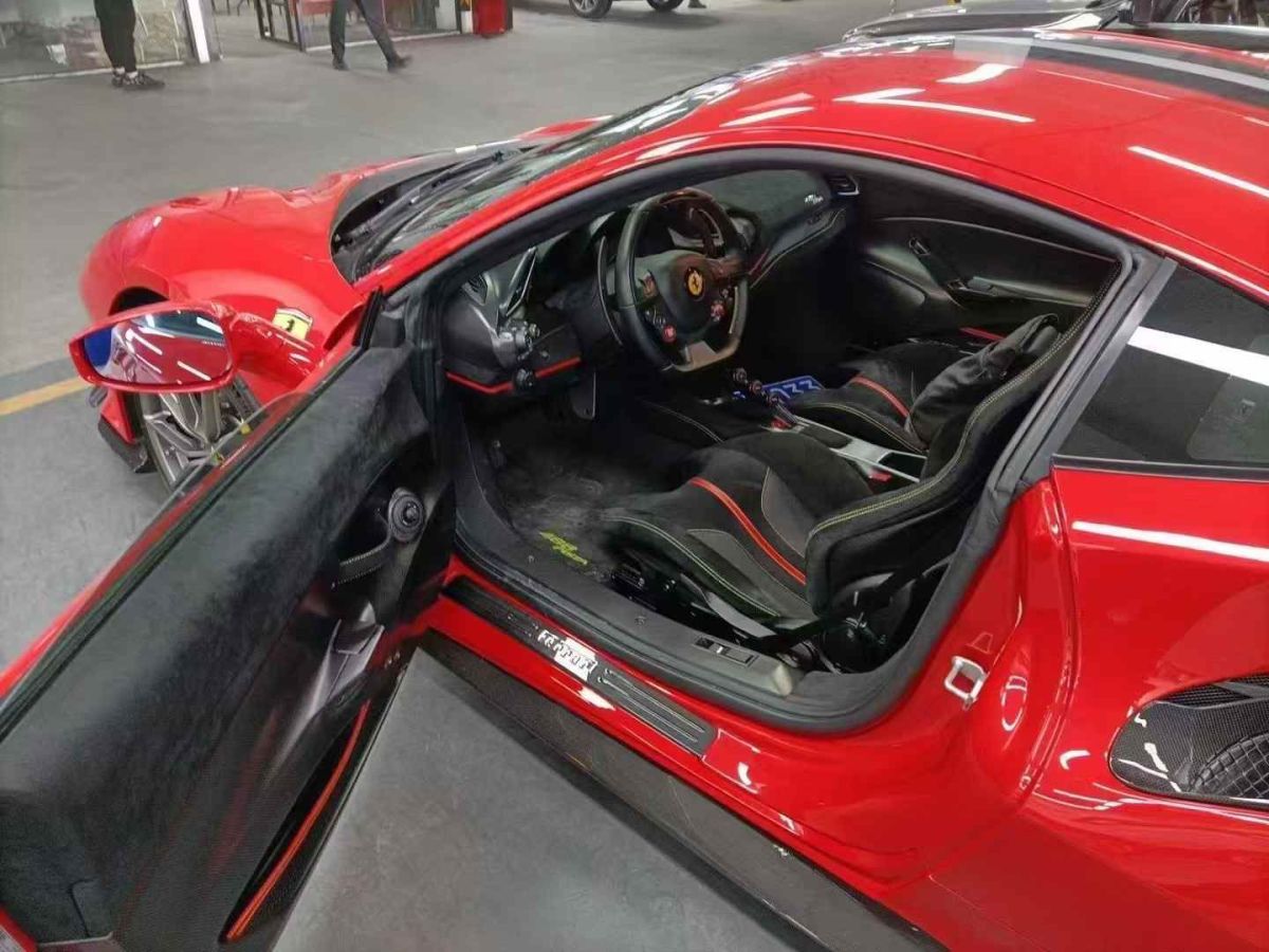 法拉利 F8 Tributo  2019款  3.9T V8圖片