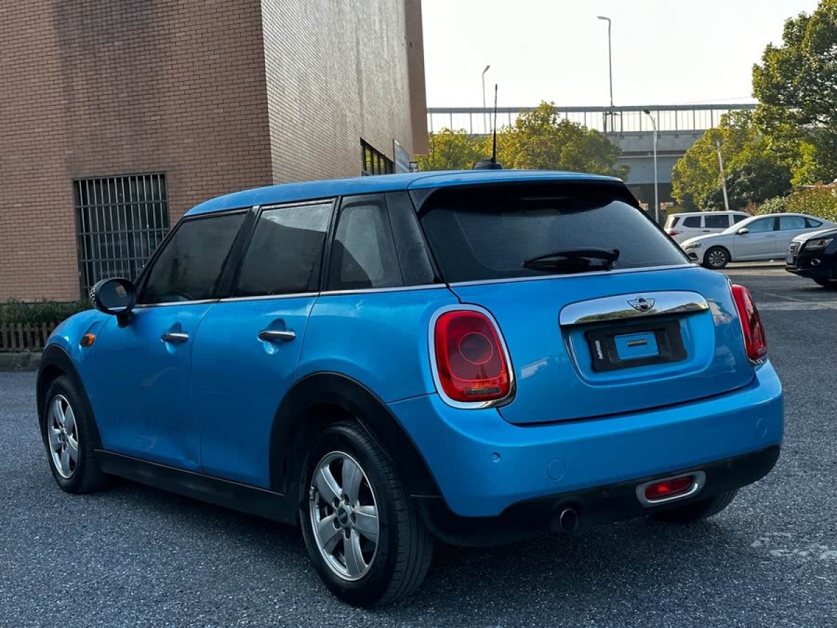 MINI MINI  2015款 1.2T ONE 五門版圖片