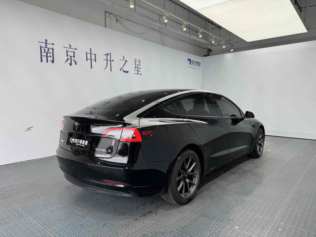 特斯拉 Model 3  2021款 改款 標準續(xù)航后驅(qū)升級版圖片