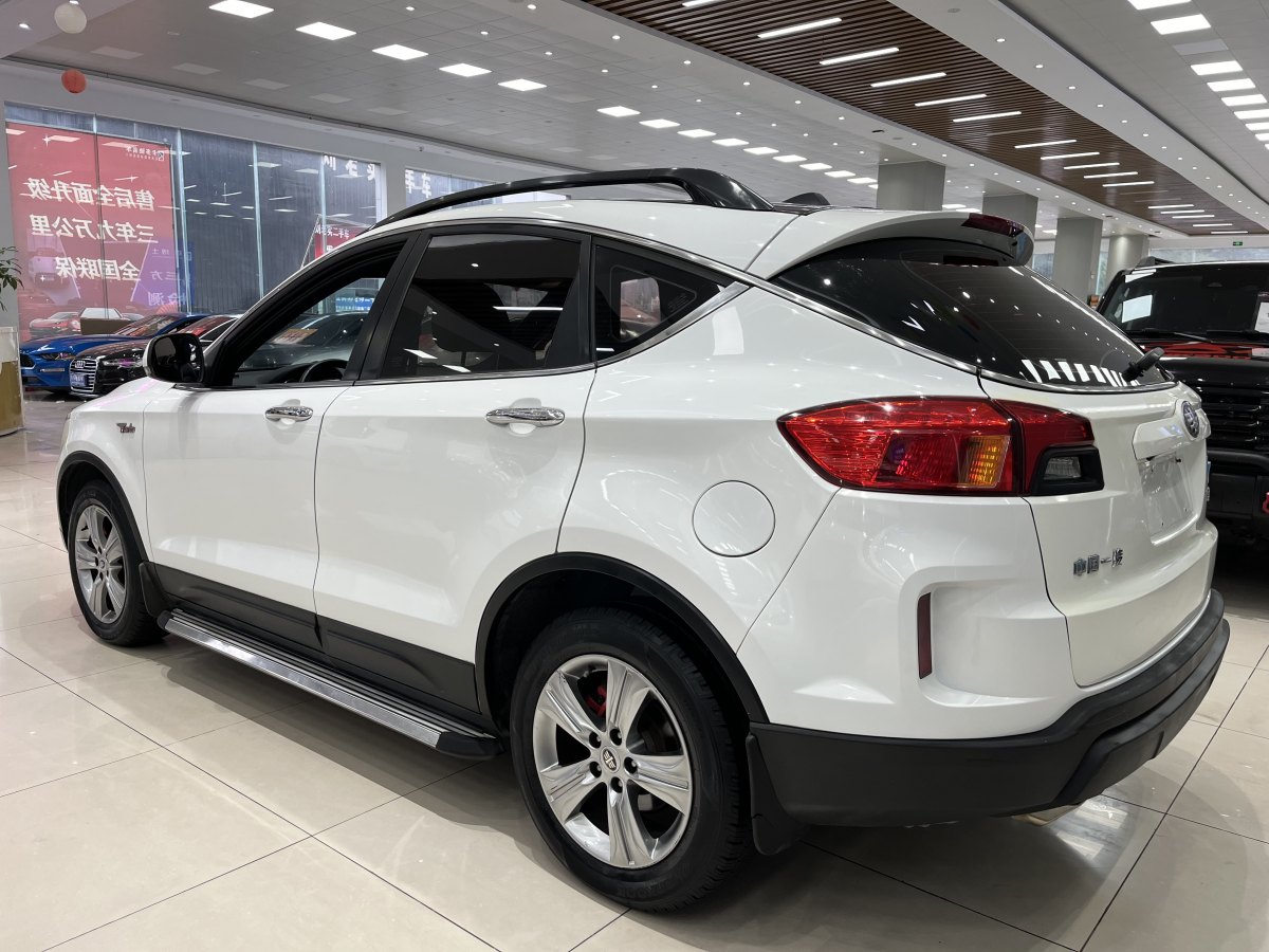 奔騰 X80  2015款 1.8T 自動豪華型圖片