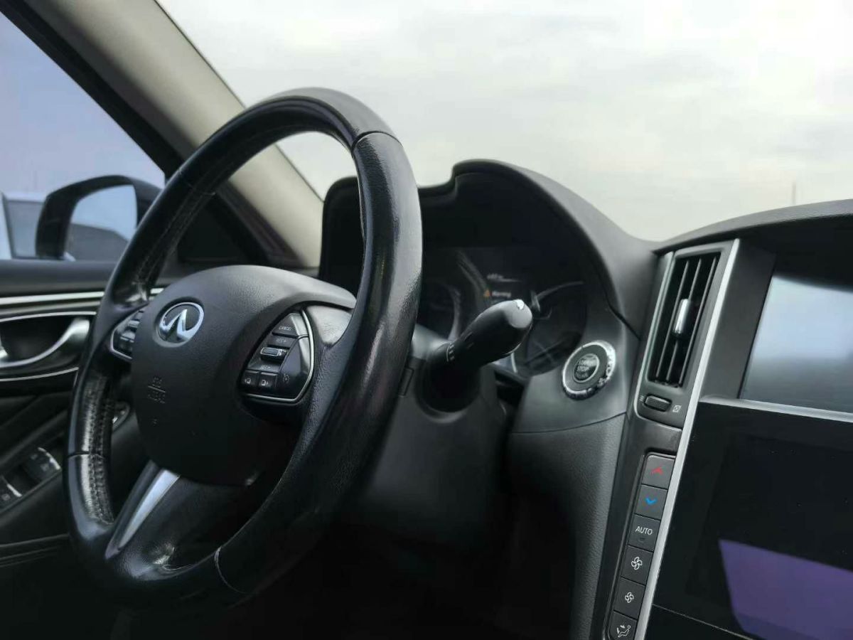 英菲尼迪 Q50  2014款 2.0T 豪華版圖片