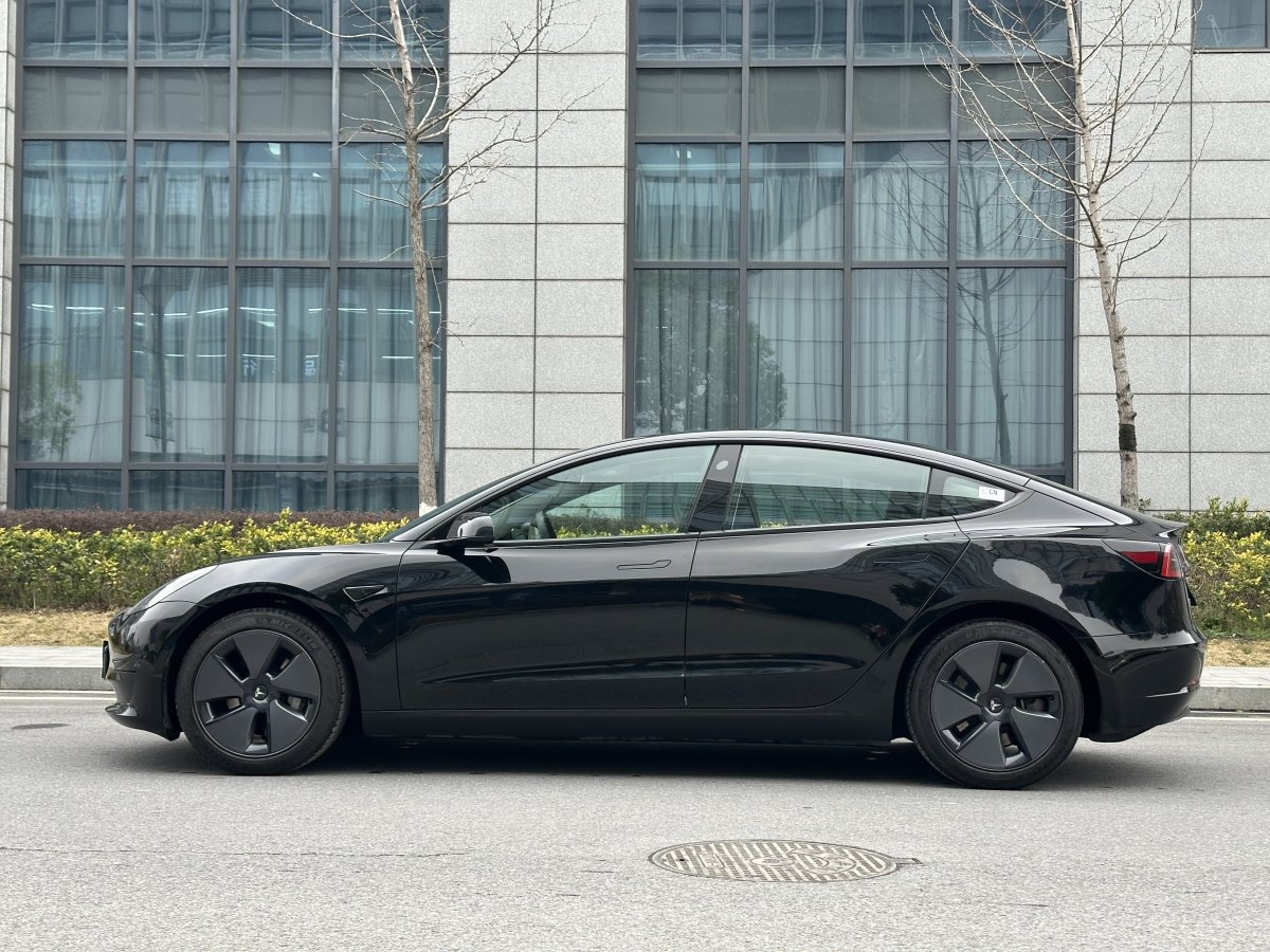 特斯拉 Model Y  2022款 改款 后輪驅(qū)動版圖片