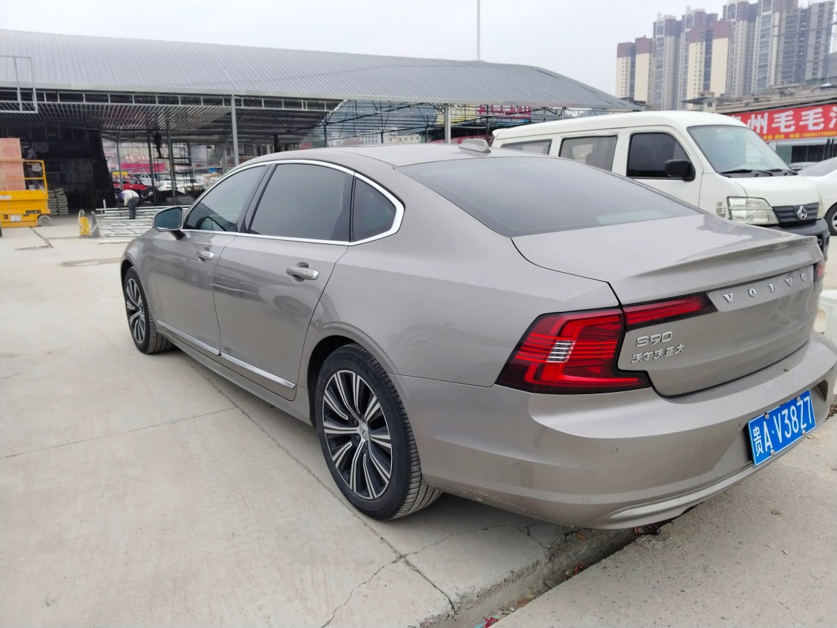 沃爾沃 S90  2021款 B5 智遠(yuǎn)豪華版圖片