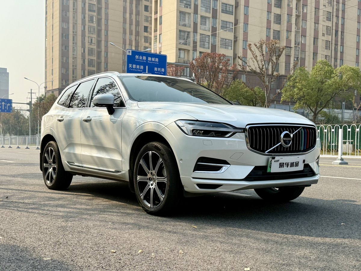 沃爾沃 XC60新能源  2020款 T8 E驅(qū)混動(dòng) 智雅豪華版圖片