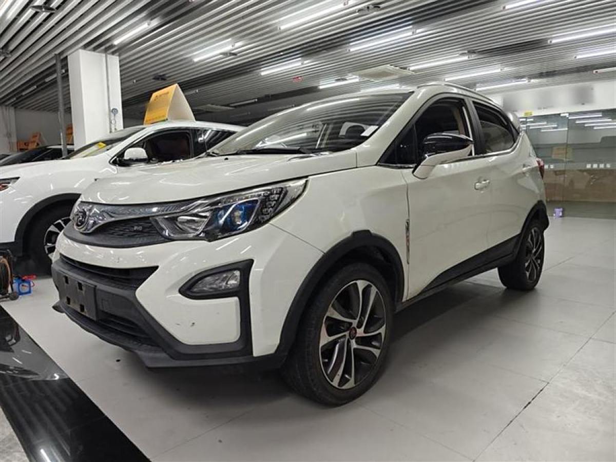 比亞迪 元  2016款 1.5L 手動尊貴型圖片