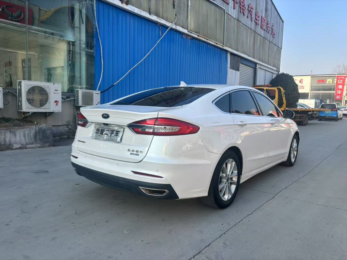福特 蒙迪歐  2020款 EcoBoost 180 時(shí)尚型圖片