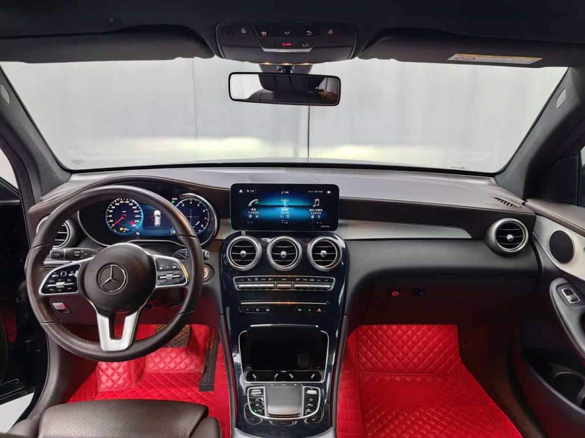 奔馳 奔馳GLC  2018款 改款 GLC 260 4MATIC 動感型圖片