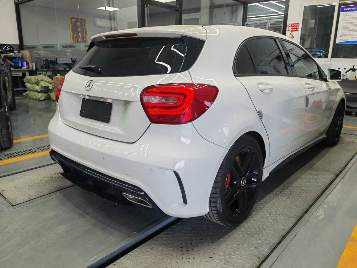 奔馳 奔馳A級(jí)AMG  2014款 AMG A 45 4MATIC圖片