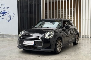 MINI MINI 改款 1.5T COOPER 經(jīng)典派