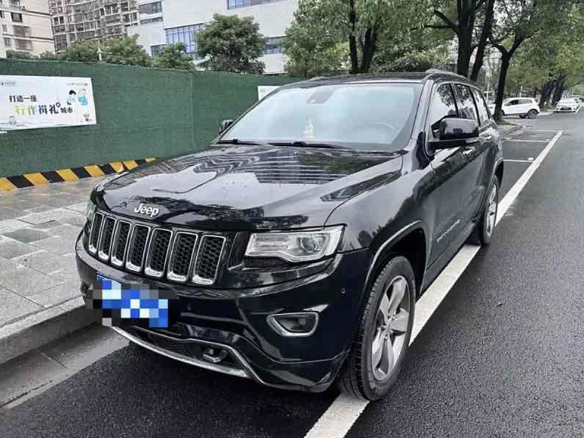 Jeep 大切諾基  2015款 3.6L 豪華導(dǎo)航版圖片