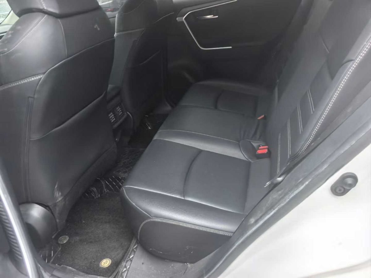 豐田 RAV4榮放  2021款 2.0L CVT兩驅(qū)風(fēng)尚版圖片
