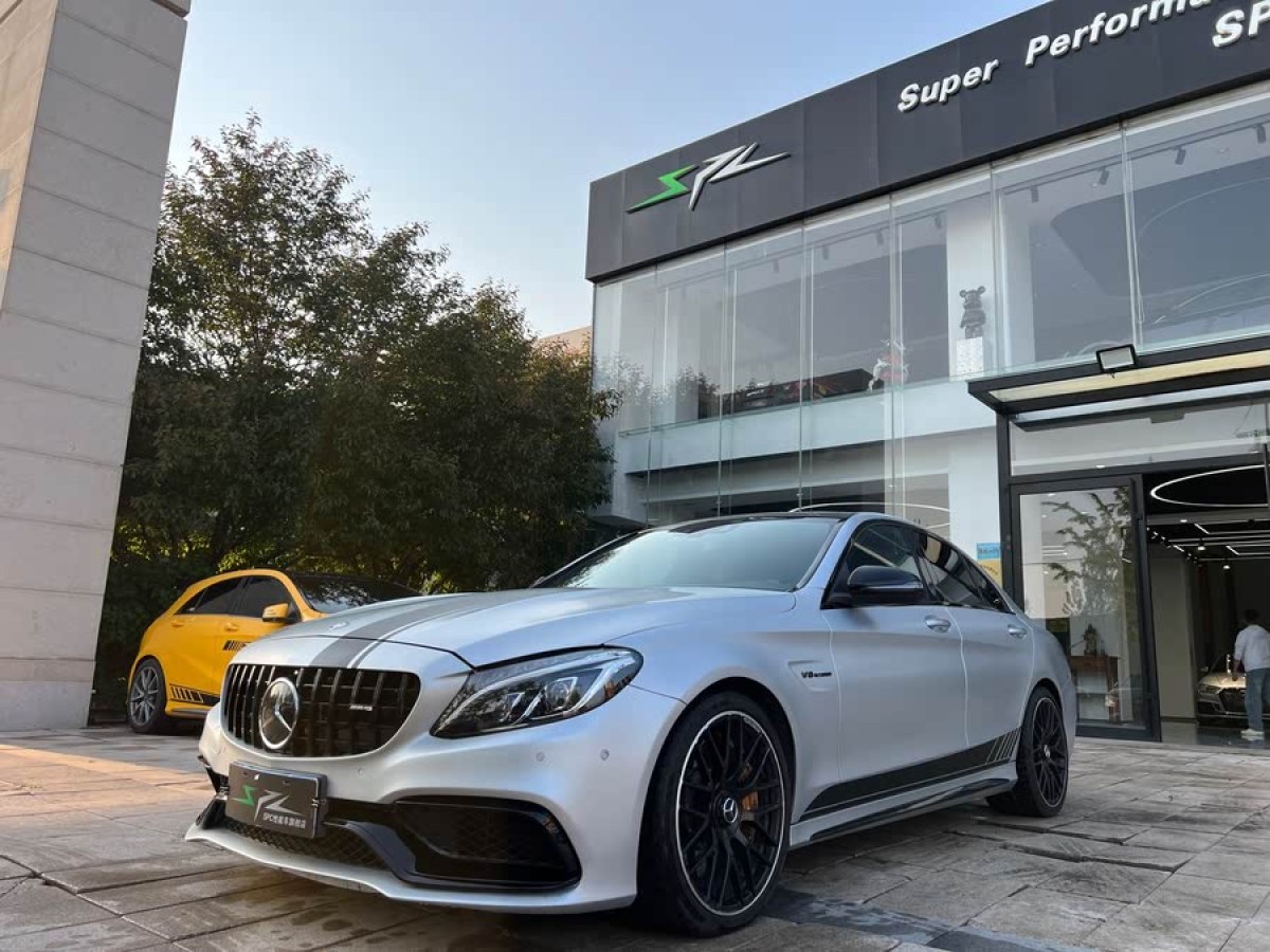 奔馳 奔馳C級(jí)AMG  2017款 AMG C 63 S圖片