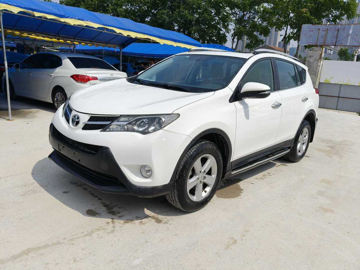 豐田 RAV4  2016款 榮放 2.0L CVT四驅(qū)新銳版圖片