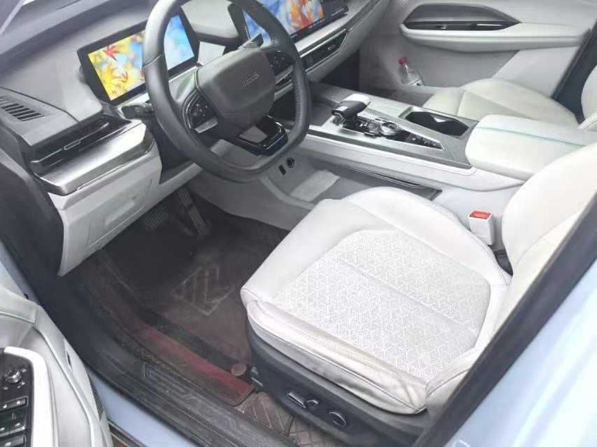 長(zhǎng)安歐尚 長(zhǎng)安神騏T30EV  2023款 廂式運(yùn)輸車 舒適型 鋼板廂式圖片