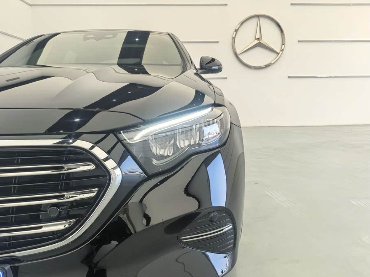 奔馳 奔馳E級(jí)  2024款 E 300 L 豪華型圖片