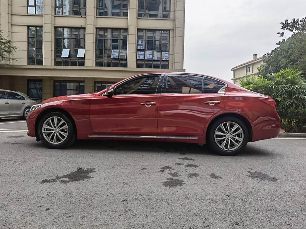 英菲尼迪 Q50L  2015款 2.0T 悅享版圖片