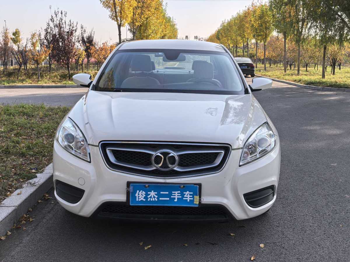 北汽紳寶 D50  2015款 1.5L CVT標準超值導航版圖片