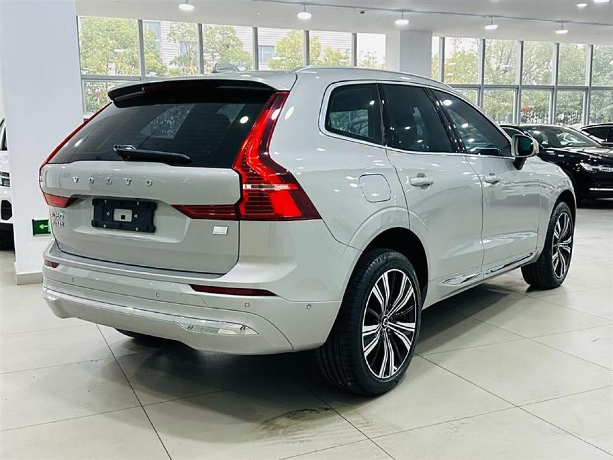 沃爾沃 XC60新能源  2025款 插電式混動 長續(xù)航四驅(qū)智雅豪華版圖片