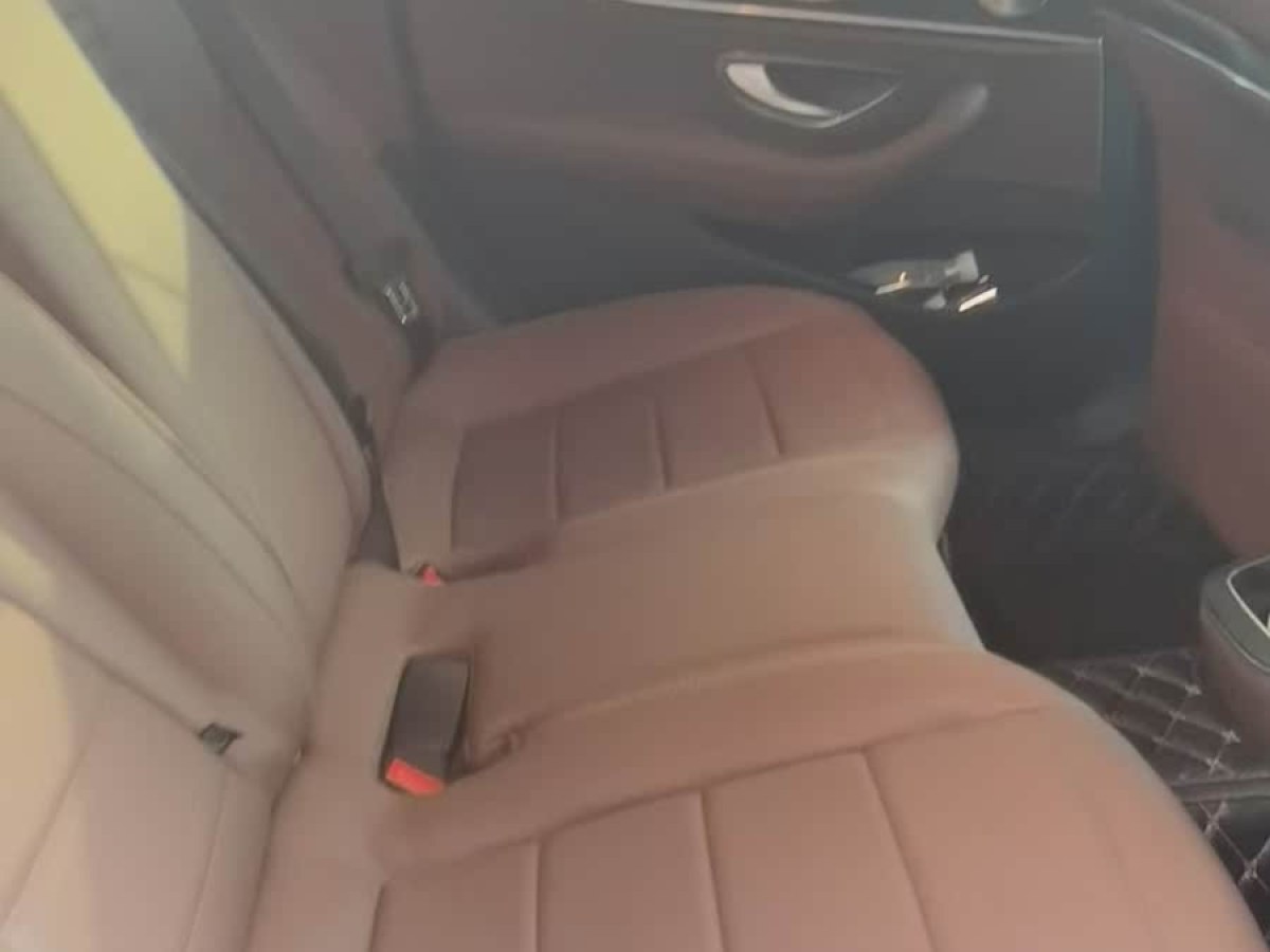 奔馳 奔馳E級(jí)  2023款 改款 E 300 L 豪華型圖片