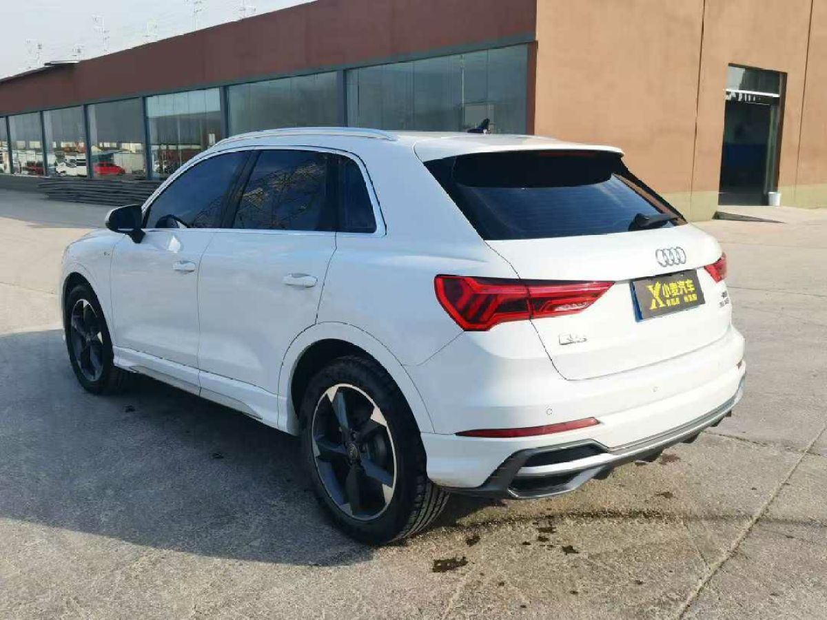 奧迪 奧迪Q3  2020款 35 TFSI 時(shí)尚動(dòng)感型圖片