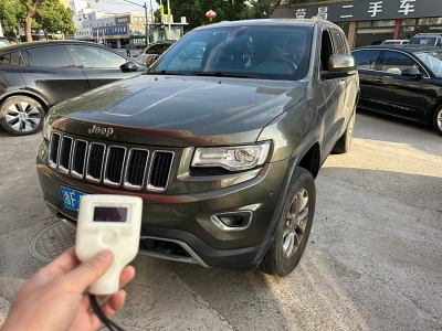 2015年4月 Jeep 大切諾基(進(jìn)口) 3.0L 舒享導(dǎo)航版圖片