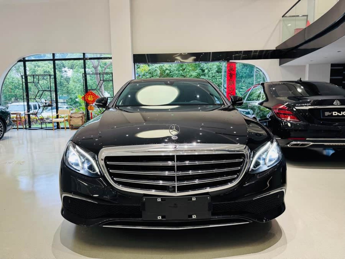 奔馳 奔馳E級(jí)  2019款 改款 E 300 L 時(shí)尚型圖片