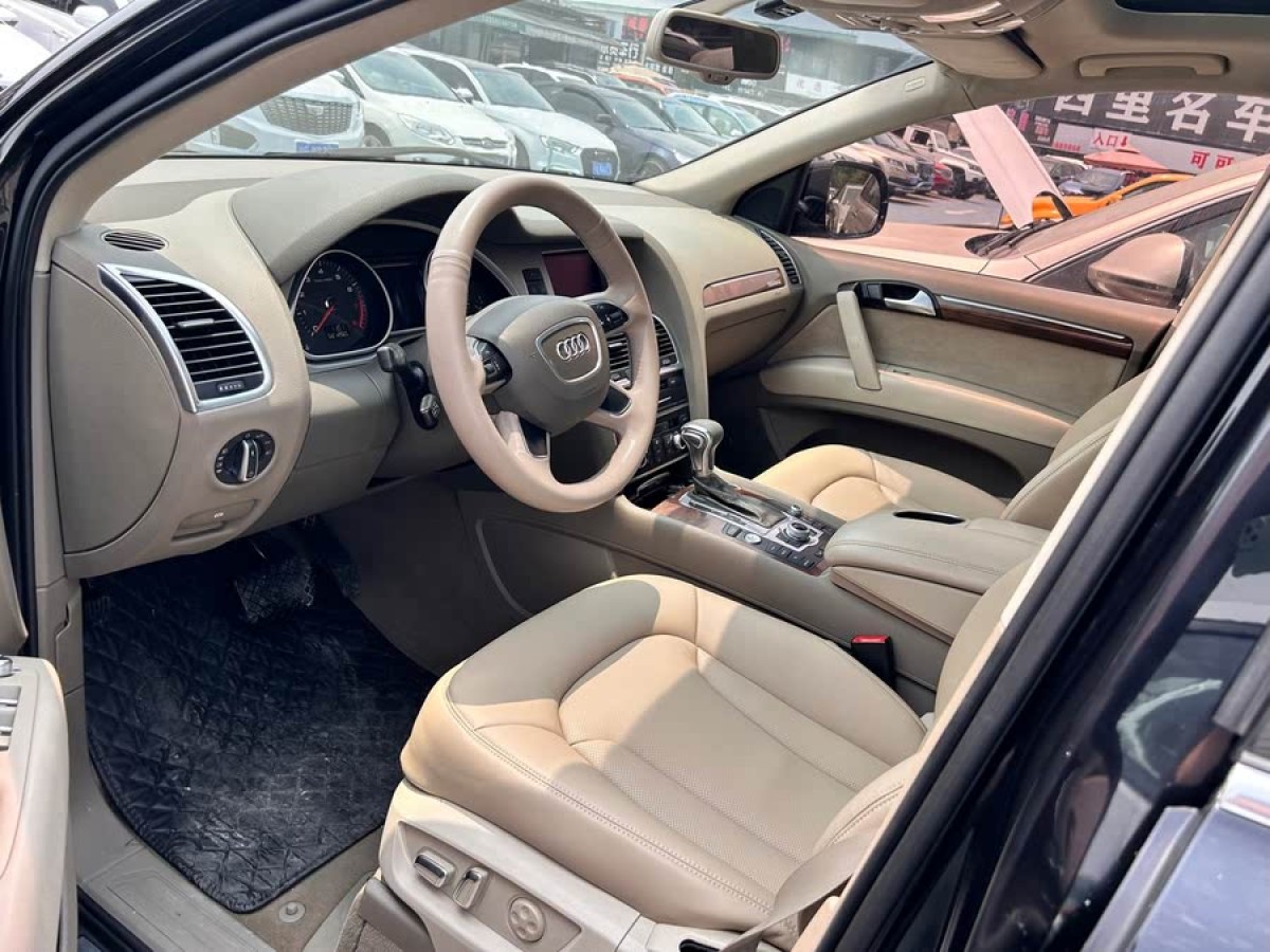 奧迪 奧迪Q7  2012款 3.0 TFSI 技術(shù)型(200kW)圖片