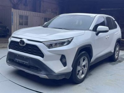 2022年4月 豐田 RAV4榮放 2.0L CVT四驅(qū)風(fēng)尚版圖片