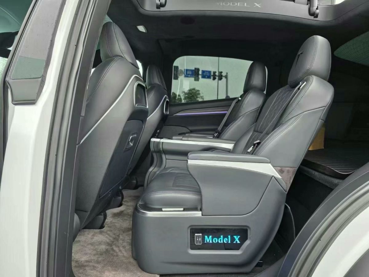特斯拉 Model S  2023款 三電機全輪驅(qū)動 Plaid版圖片