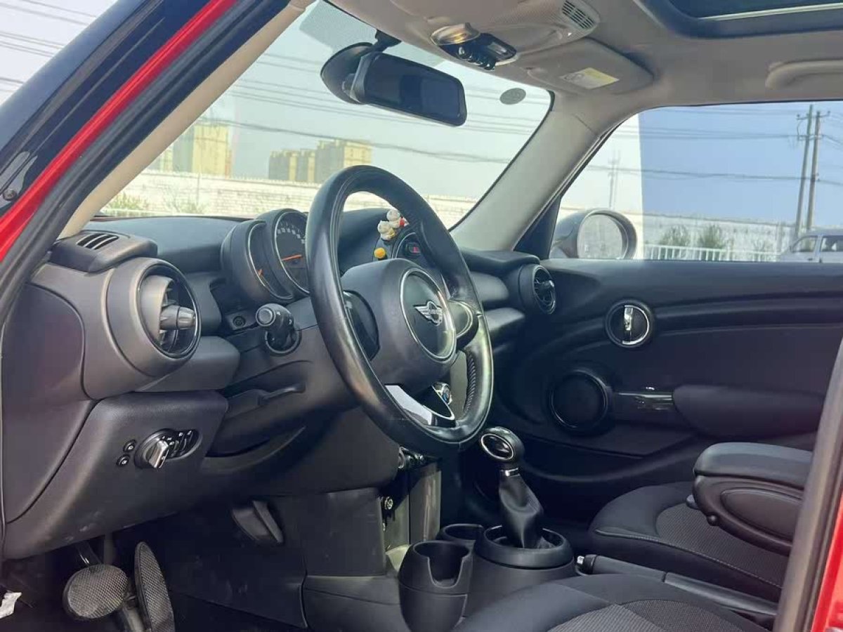 MINI MINI  2016款 1.2T ONE 五門版圖片