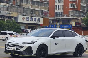 長安UNI-V 長安 2.0T 領速版